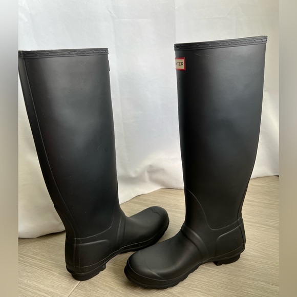 Women’s Tall Hunter Rain Boots size 8 Matte Black - Picture 8 of 10